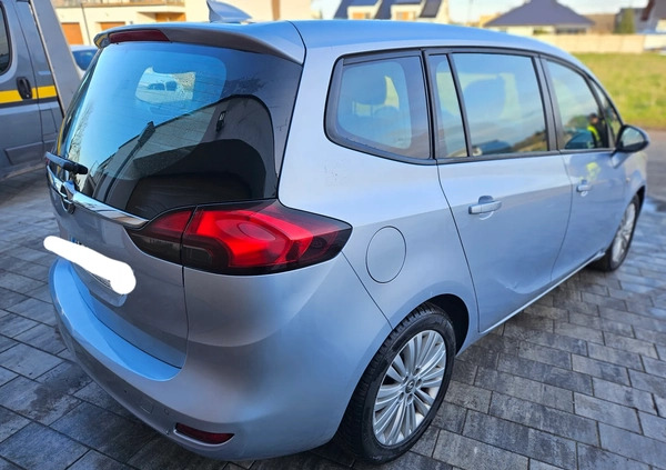 Opel Zafira cena 24900 przebieg: 110000, rok produkcji 2016 z Września małe 154